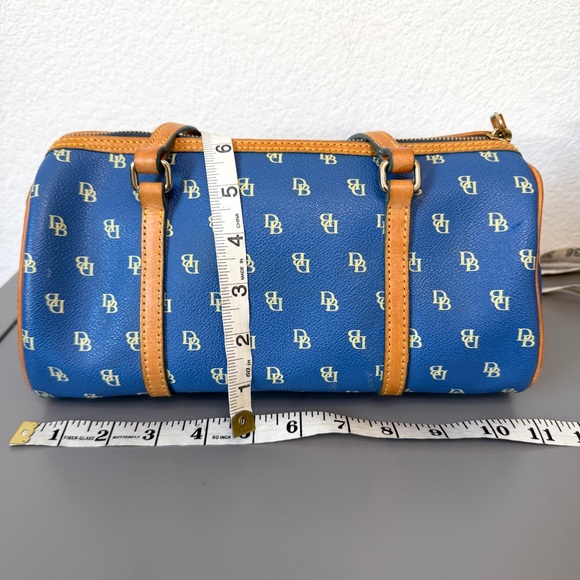 Dooney and Bourke Blue Signature Coated Canvas Barrel Bag and Tan Leather Straps - Picture 8 of 11